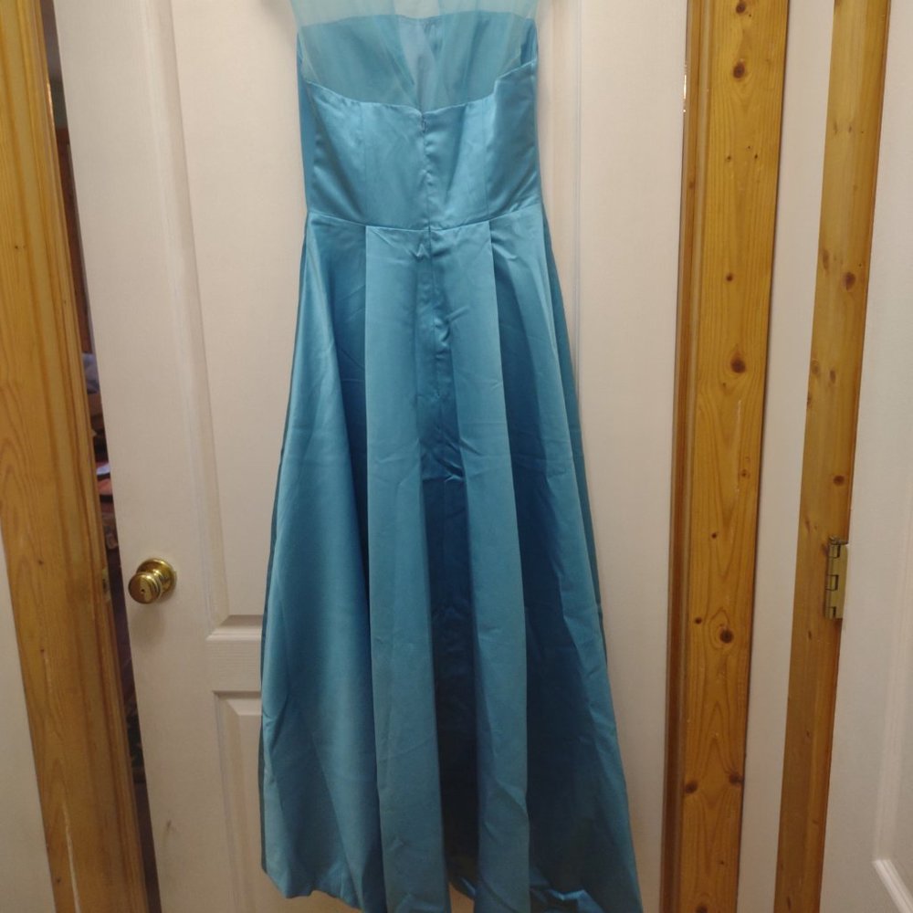 Formal Evening Gown **New, never worn - Picture 2 of 5